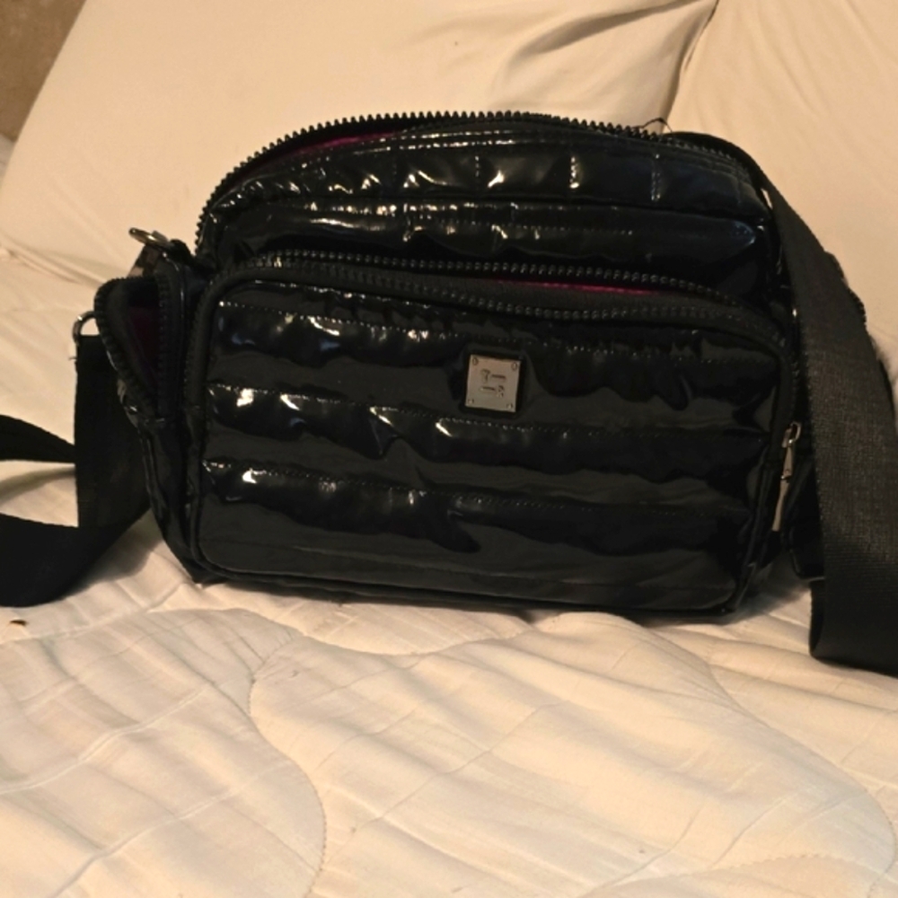 Think Rolyn Crossbody